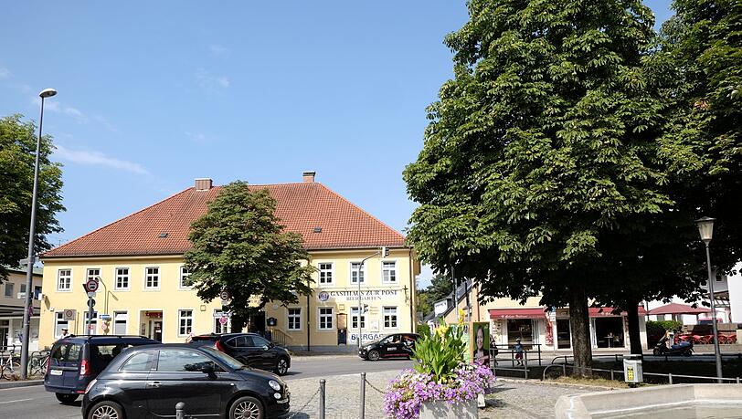 Ein Ort für Hungrige: das Gasthaus zur Post. Ein Ort für Hungrige: das Gasthaus zur Post.
