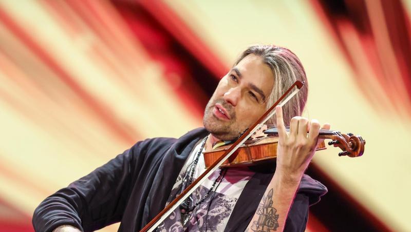 David Garrett spielt in einer TV-Sendung auf seiner Violine.