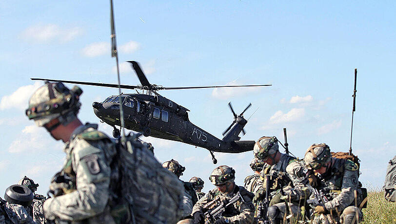 Der Truppenübungsplatz im bayerischen Hohenfels ist einer der größten Übungsplätze Deutschlands. Er wird hauptsächlich von der US-Armee benutzt. Der Truppenübungsplatz im bayerischen Hohenfels ist einer der größten Übungsplätze Deutschlands. Er wird hauptsächlich von der US-Armee benutzt.