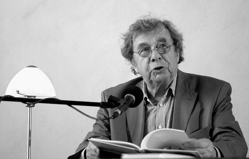 29.09. Hellmuth Karasek (81): Der Literaturkritiker und Autor prägte an der Seite des verstorbenen Marcel Reich-Ranicki die ZDF-Sendung «Das Literarische Quartett». Als Journalist schrieb er für diverse Zeitungen, war Theaterkritiker bei der Wochenzeitung «Die Zeit» und Kulturressortchef beim «Spiegel».