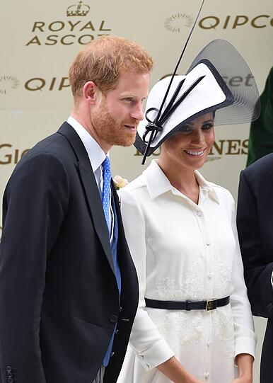 Zauberhaft und ein wenig schüchtern: Meghan Markle an der Seite von Prinz Harry