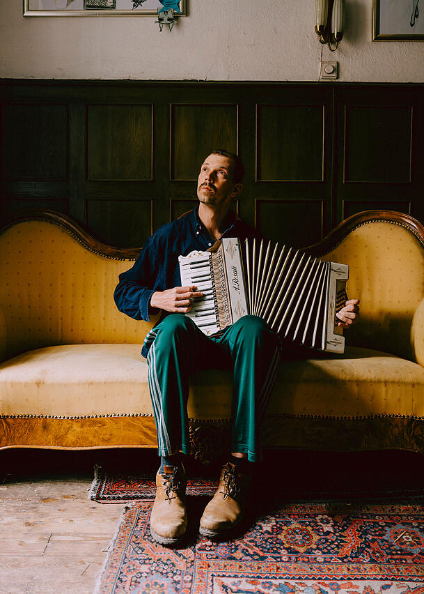 Wieviel Autobiografisches findet sich auf dem neuen Album von Maxi Pongratz? Die AZ hat nachgefragt. Wieviel Autobiografisches findet sich auf dem neuen Album von Maxi Pongratz? Die AZ hat nachgefragt.