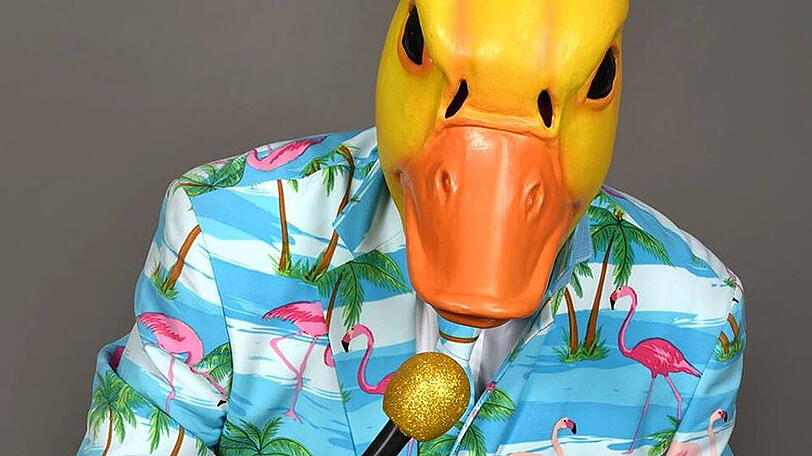 Der Berliner Künstler Ingo ohne Flamingo sorgt für den Faschings-Hit des Jahres.
