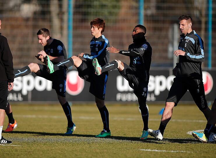 Die erste Trainingseinheit des japanischen Stürmers.