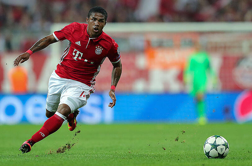 Douglas Costa hat bis dato 16 Länderspiele absolviert, erzielte dabei drei Tore.
