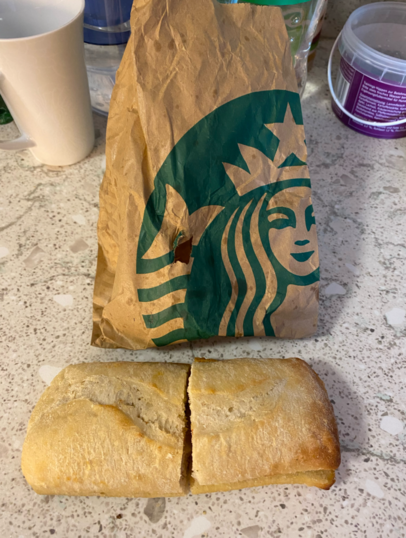 Ungewollte Beilage: Schimmel im Starbucks-Sandwich Ungewollte Beilage: Schimmel im Starbucks-Sandwich