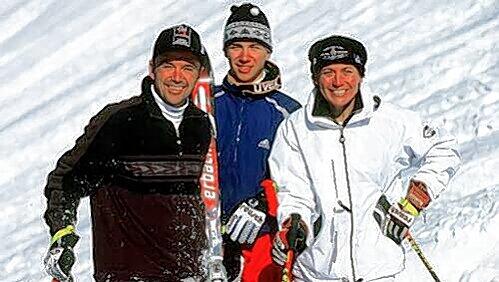 In Kitzbühel feierte er den ersten Weltcup-Sieg seiner Karriere: Felix Neureuther, hier mit seinen Eltern Christian Neureuther und Rosi Mittermaier. In Kitzbühel feierte er den ersten Weltcup-Sieg seiner Karriere: Felix Neureuther, hier mit seinen Eltern Christian Neureuther und Rosi Mittermaier.