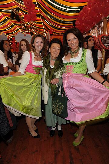 Regine Sixt's Damenwiesn: Die Münchner Lady-Elite trifft sich im Hippdrom. Die Bilder
