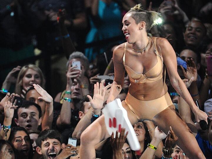 Bekannt für freizügige Auftritte: Miley Cyrus