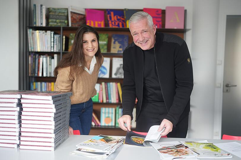 AZ-Leute-Reporterin Franziska Hofmann mit Starkoch Alexander Herrmann.