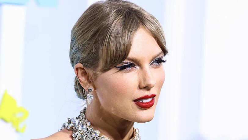 Taylor Swift hat vier neue Songs veröffentlicht. Taylor Swift hat vier neue Songs veröffentlicht.