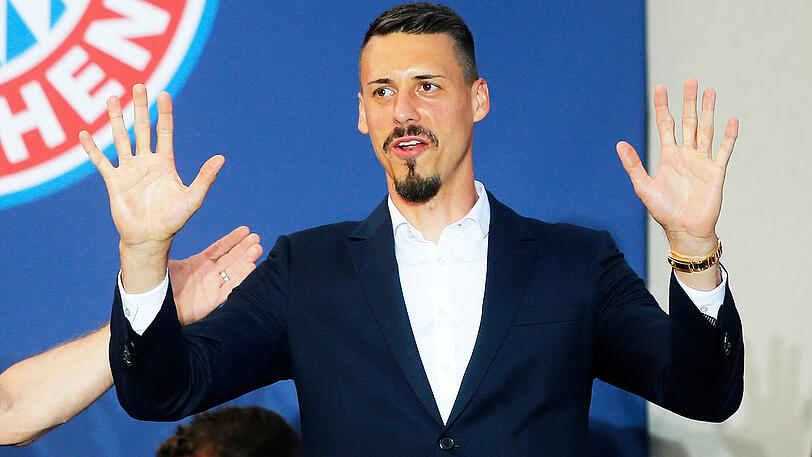 Bayern-Star Sandro Wagner tritt nach der Nichtnominierung für die WM aus der Nationalmannschaft zurück.