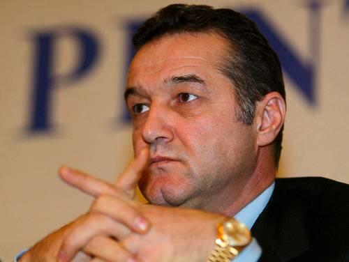 Ist einer der reichsten Männer Rumäniens: Gigi Becali, Steaua-Boss.