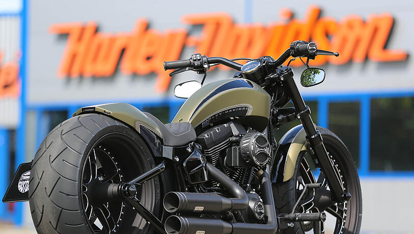 Dicker Schlappen: Die Harley-Davidson Breakout gibt es in dieser Form nur einmal auf der Welt. Dicker Schlappen: Die Harley-Davidson Breakout gibt es in dieser Form nur einmal auf der Welt.