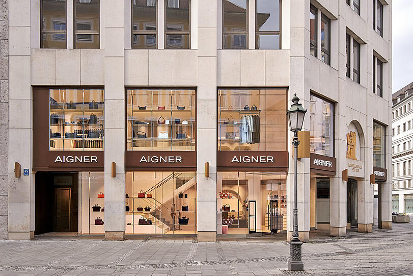 Einer von 100 Shops weltweit: Der Aigner-Store in der M&uuml;nchner Theatinerstra&szlig;e.