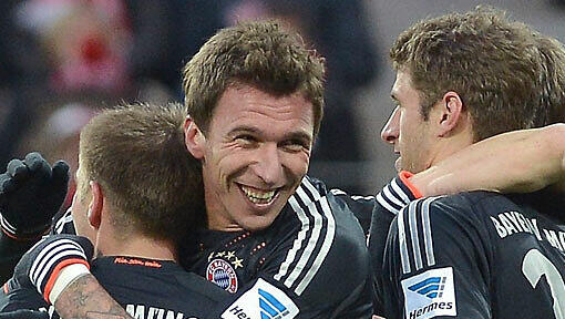Mario Mandzukic (2.v.l.) darf gegen Dortmund von Beginn an ran. Mario Mandzukic (2.v.l.) darf gegen Dortmund von Beginn an ran.