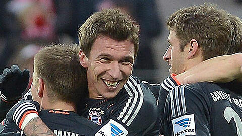 Mario Mandzukic (2.v.l.) darf gegen Dortmund von Beginn an ran.