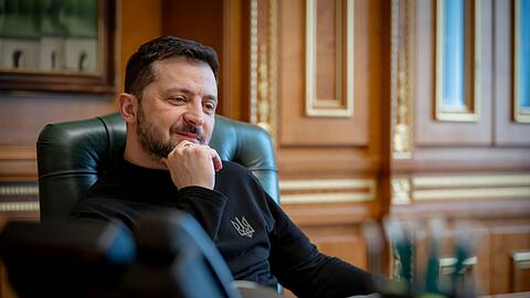 Der ukrainische Präsident Wolodymyr Selenskyj zeigte sich zufrieden mit den Einsätzen neuer Drohnen und Raketen. (Archivbild)