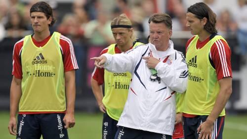 Trennt die Bayern konsequent in A- und B-Team: Trainer Louis van Gaal Trennt die Bayern konsequent in A- und B-Team: Trainer Louis van Gaal