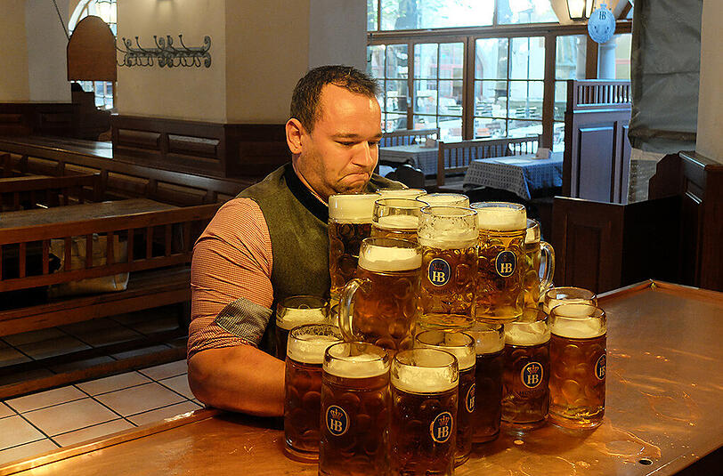 Matthias Völkl bei den Vorbereitungen für den Weltrekordversuch.