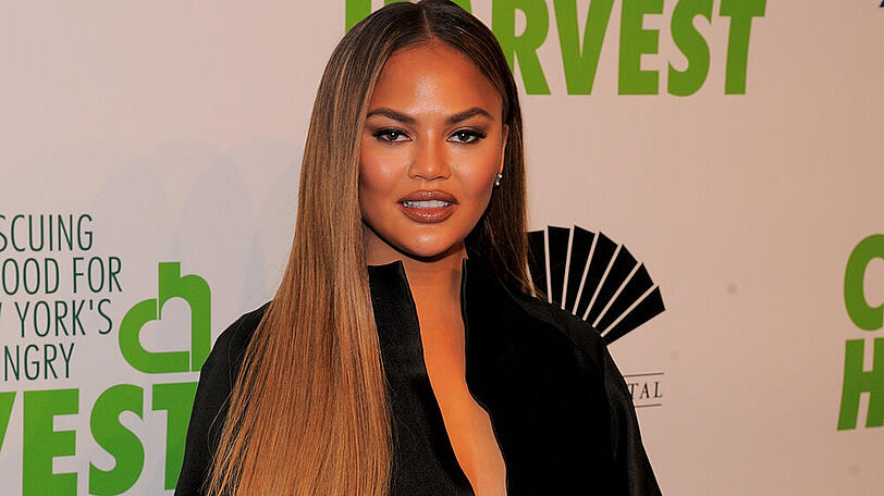 Chrissy Teigen muss auf ihren Körper hören.