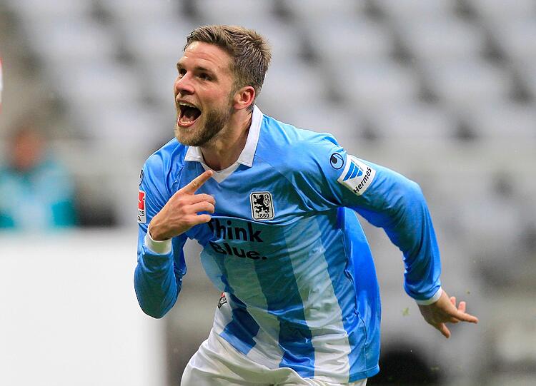 Dominik Stahl - Note 3,25: Er ist das Löwen-Gesicht der ersten 19 Spiele. Erst lange verletzt, dann Pokal-Pechvogel gegen den BVB. Zum Schluss mit vier Toren in vier Spielen auf der Überholspur und Siegbringer.
