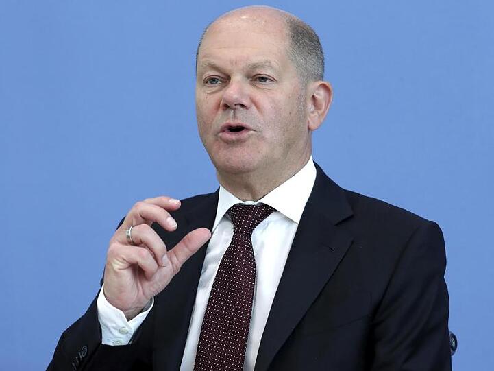 Olaf Scholz (SPD), Bundesminister der Finanzen, spricht auf einer Pressekonferenz. Foto: Michael Sohn/POOL AP/dpa/Archivbild