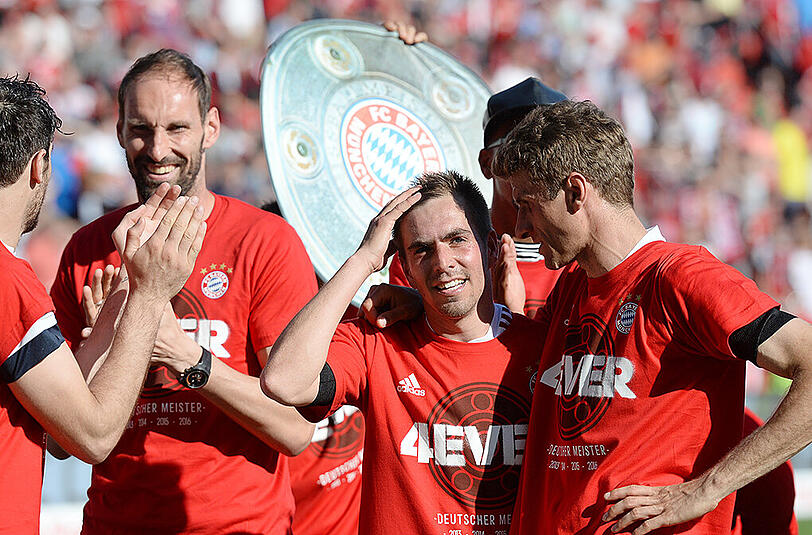 Der 26. Deutsche Meistertitel, die vierte Schale in Folge: So feierten die Bayern den Rekord-Triumph in Ingolstadt - die Bilder.