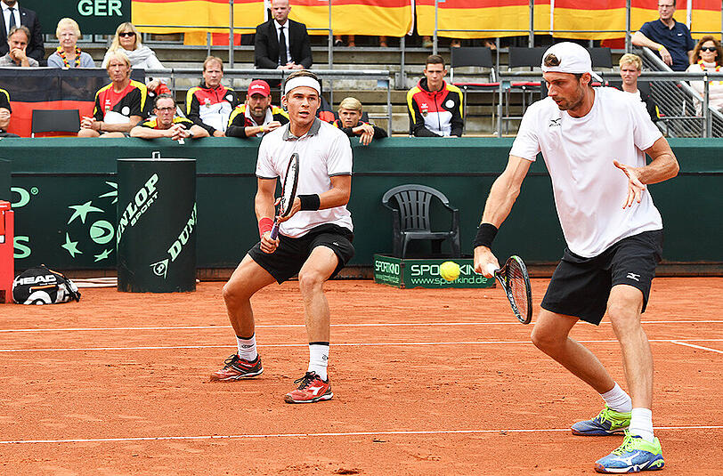 Daniel Brands (rechts) und Daniel Masur unterliegen dem polnischen Doppel Kubot/Matkowski.