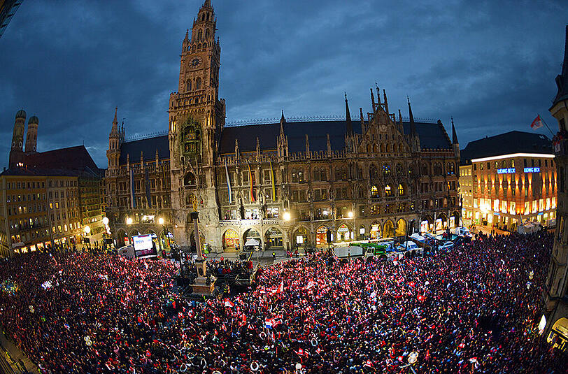 Koa Meisterfeier nach dem letzten Saisonheimspiel: Die Party am Rathausbalkon steigt dieses Jahr am 24. Mai.