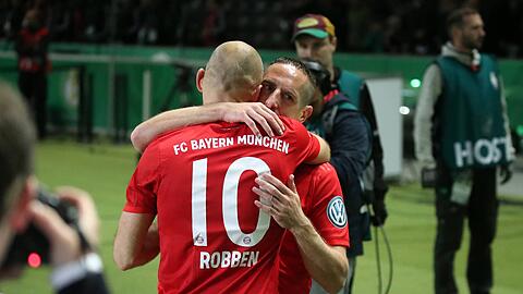 Arjen Robben und Franck Ribéry haben nun beide ihre aktive Fußball-Karriere beendet. (Archivbild)