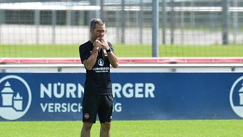 Der Nürnberger Trainer Michael Wiesinger. Foto: Timm Schamberger/dpa/Archivbild