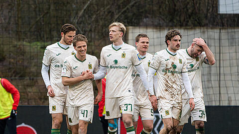 Der TSV 1860 um Clemens Lippmann gewann mit 5:0 gegen den TSV Havelse.