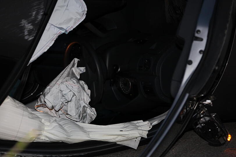 Bilder vom Unfall in Obertaufkirchen.