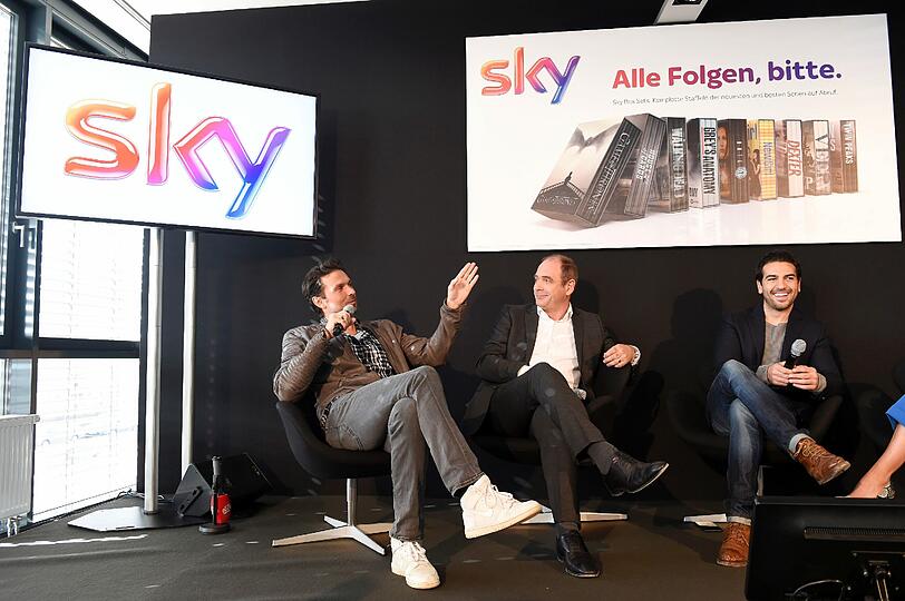Simon Verhoeven, Carsten Schmidt (Ceo Sky Deutschland) und Elyas M'Barek
