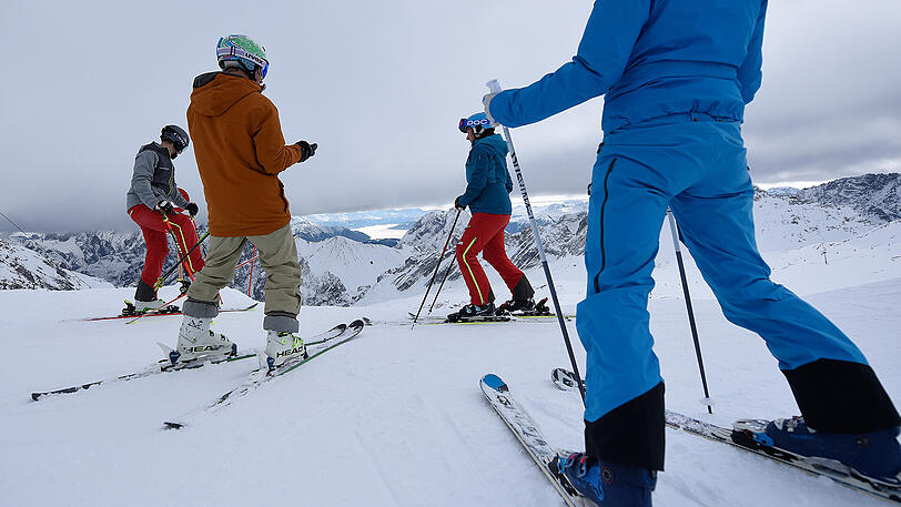 Dieses Wochenende startete die Skisaison an der Zugspitze. Die Bilder.