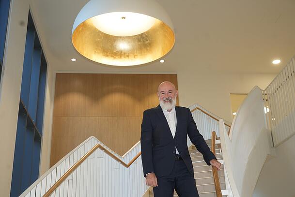 Im Altbau habe es immer etwas zu flicken gegeben, erzählt Klinik-Geschäftsführer Dr. Götz Brodermann. Jetzt steht in Harlaching ein schicker Neubau.