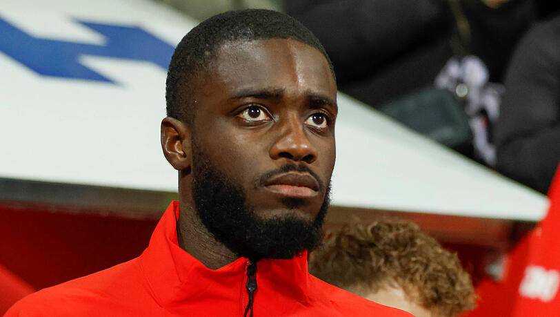 Sein Vertrag beim FC Bayern l&auml;uft Ende Juni 2026 aus: Dayot Upamecano, der auch von Paris Saint-Germain umworben wird.