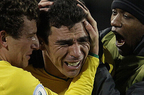 Es war der Siegtreffer für Brasilien im Confed-Cup-Finale gegen die USA - doch trotz seines Tores war Bayern-Star Lucio todtraurig.
