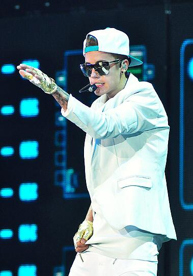 Platz 2 Justin Bieber (19): Skandale, Millionen verkaufte Platten und Shows in der ganzen Welt bescheren dem Teenie-Star ca. 58 Millionen US-Dollar im Jahr.