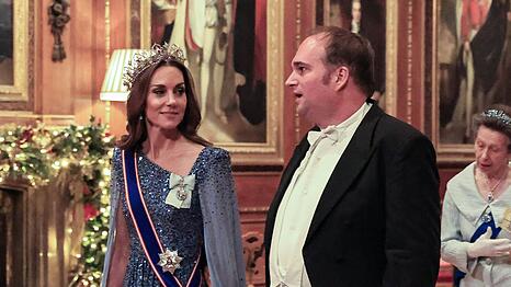 Seite an Seite mit Prinzessin Kate: Der M&uuml;nchner Politiker Sebastian Roloff hat beim royalen Staatsbankett eine ganz besondere Sitznachbarin.