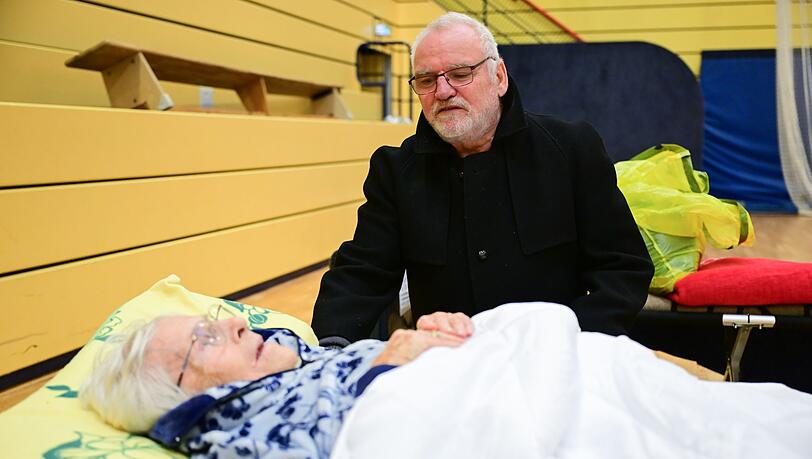 In einer Notunterkunft hat eine 97-J&auml;hrige Unterschlupf gefunden.