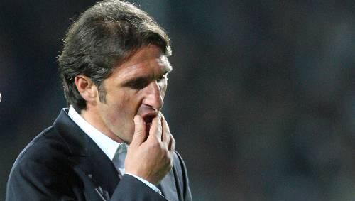 Befürchtet Folgen fürs Bayern-Spiel: HSV-Coach Labbadia. Befürchtet Folgen fürs Bayern-Spiel: HSV-Coach Labbadia.