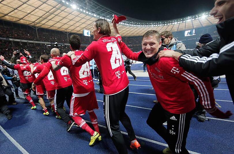 Die Bayern feiern im Berliner Olympiastadion den Meistertitel - die Bilder.