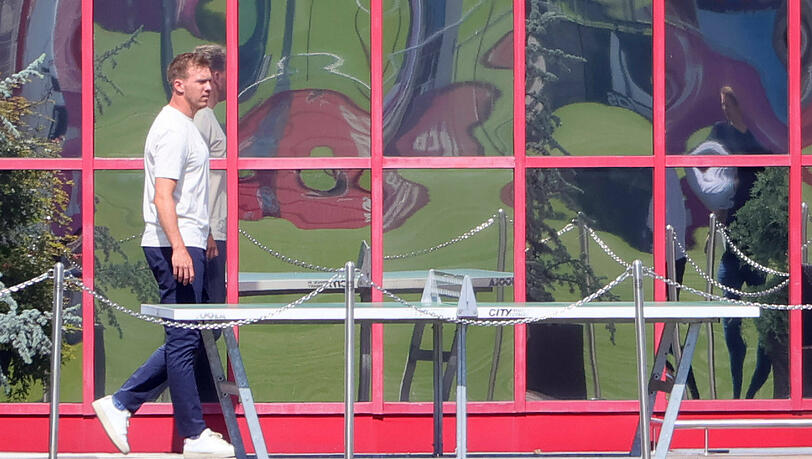 Julian Nagelsmann hat bereits eine Woche vor dem Trainingsauftakt an der Säbener Straße vorbeigeschaut.