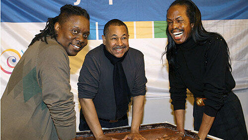 Für immer verewigt: „Earth, Wind & Fire“ mit Philip Bailey, Ralph Johnson und Verdine White (v. l.). Für immer verewigt: „Earth, Wind & Fire“ mit Philip Bailey, Ralph Johnson und Verdine White (v. l.).