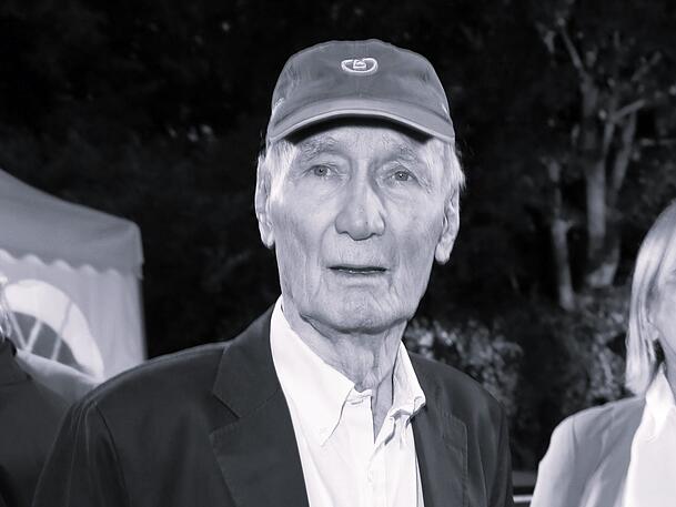 Schauspieler Arthur Brauss verstarb mit 89 Jahren in München. Schauspieler Arthur Brauss verstarb mit 89 Jahren in München.