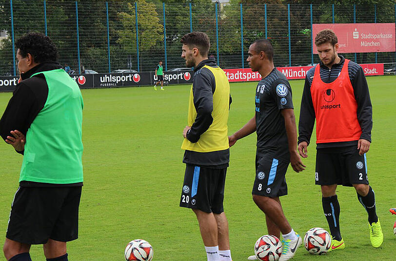 Valdet Rama ist seit Freitag ein Löwe. Die Bilder von seinem ersten Training bei TSV 1860 München.
