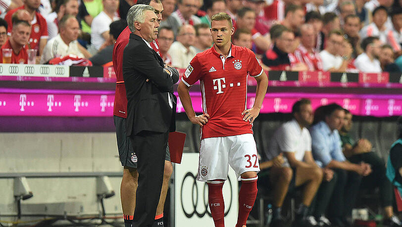 Joshua Kimmich fehlt dem FC Bayern gegen Schalke 04 Joshua Kimmich fehlt dem FC Bayern gegen Schalke 04