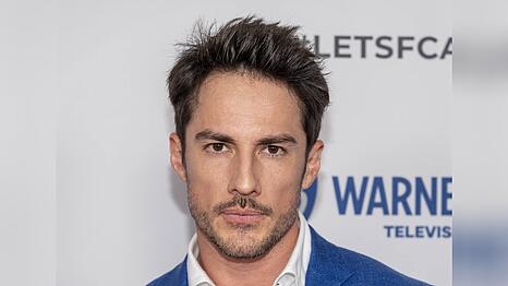 Schauspieler Michael Trevino ist unter der Haube.